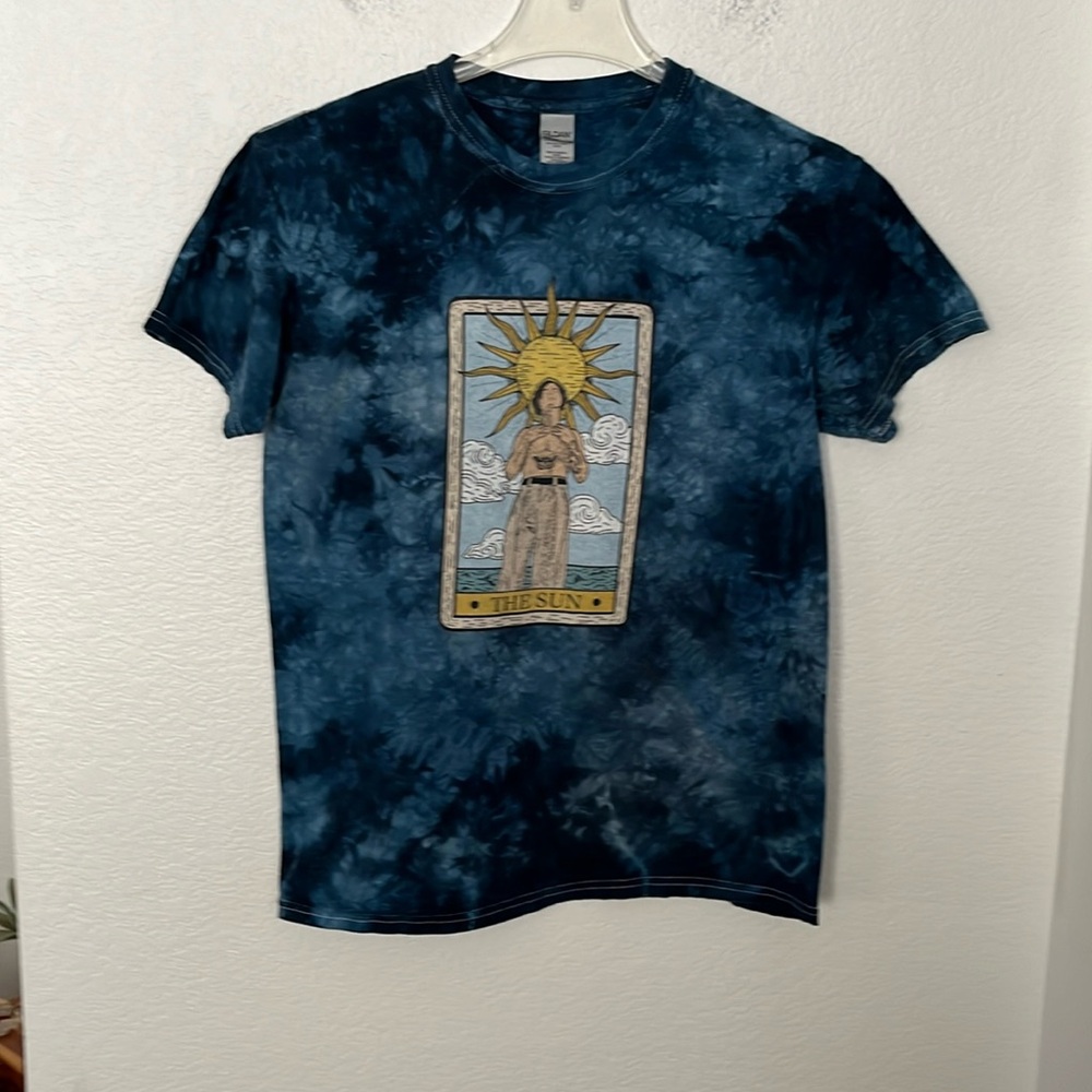 🧙🏻‍♂️TAROT CARD SUN T-SHIRT DK BLUE NWOT EXCELLENT CONDITION